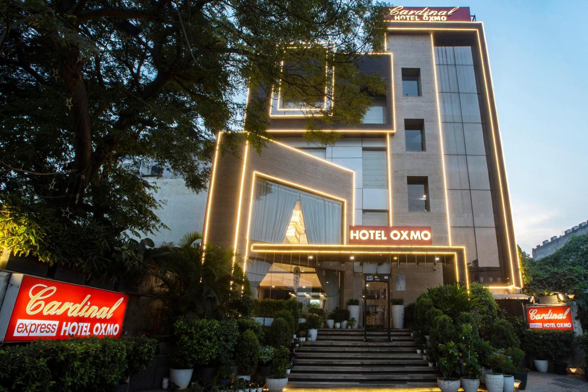 Hotel Oxmo Delhi Airport With Free Airport Transsfer Új-Delhi Kültér fotó