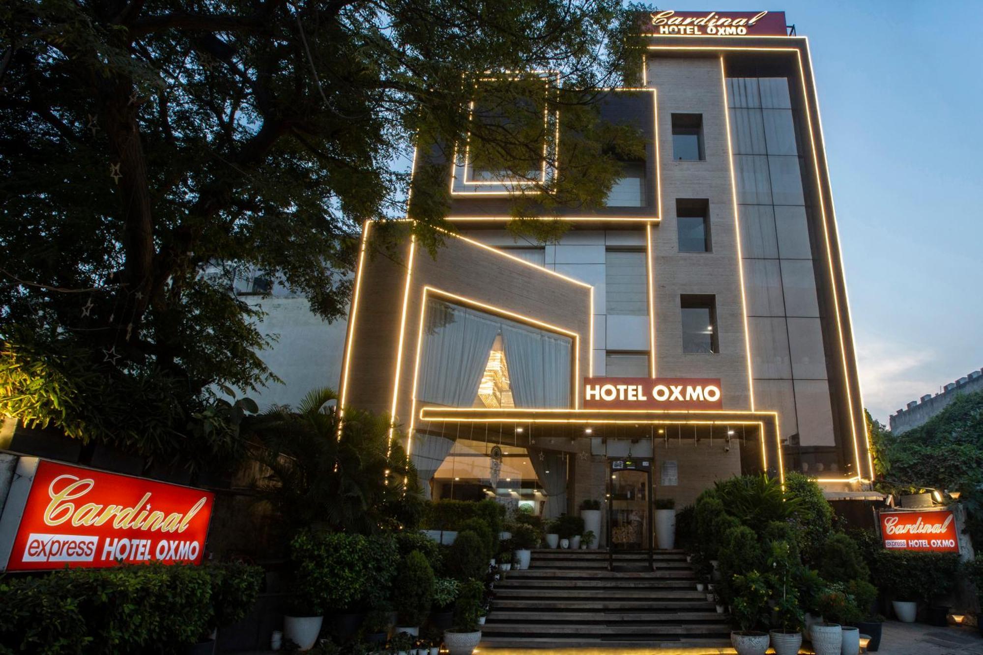 Hotel Oxmo Delhi Airport With Free Airport Transsfer Új-Delhi Kültér fotó