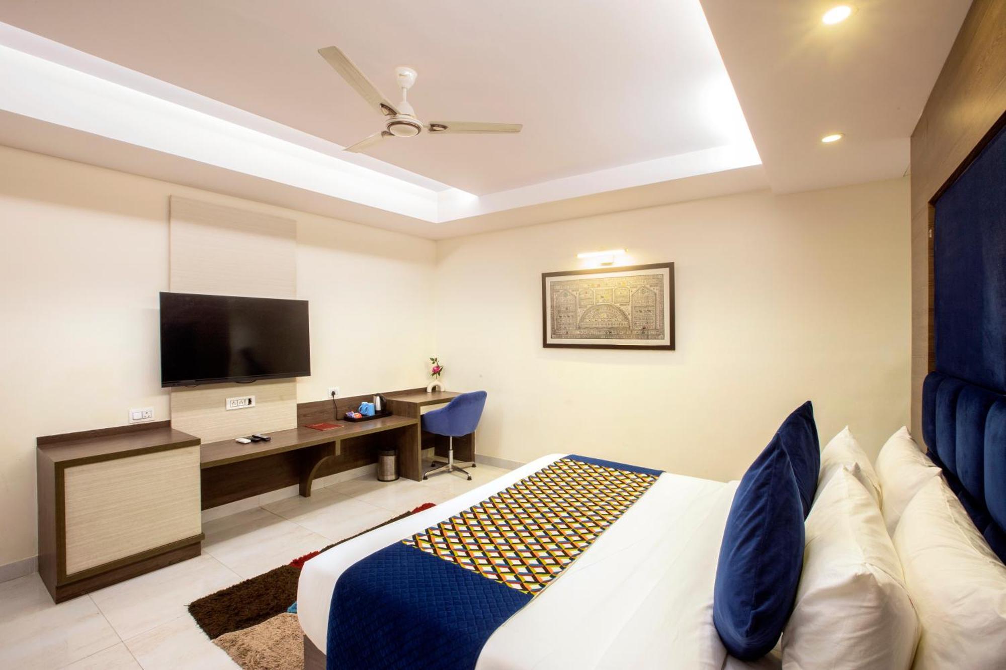 Hotel Oxmo Delhi Airport With Free Airport Transsfer Új-Delhi Kültér fotó