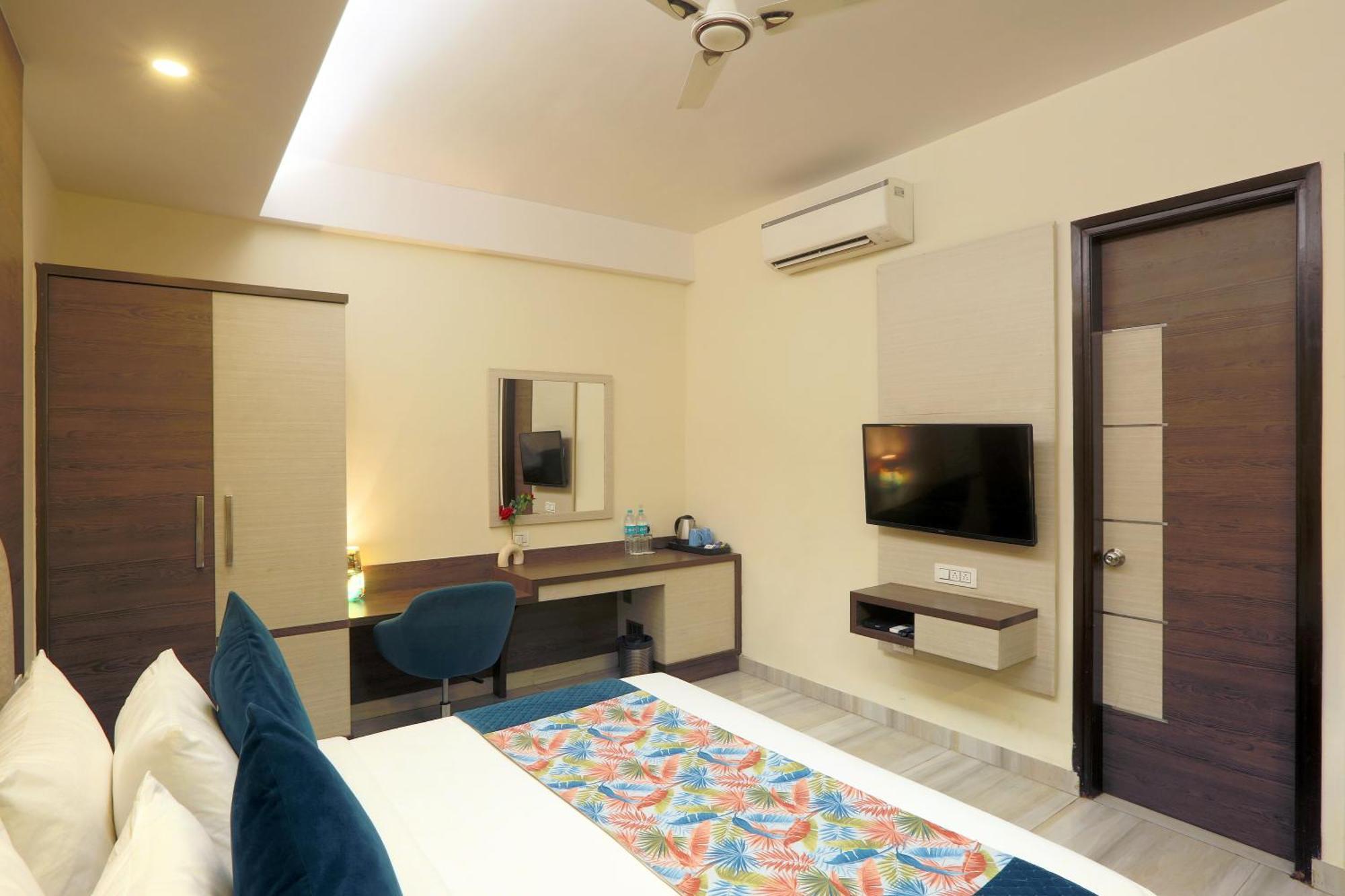 Hotel Oxmo Delhi Airport With Free Airport Transsfer Új-Delhi Kültér fotó
