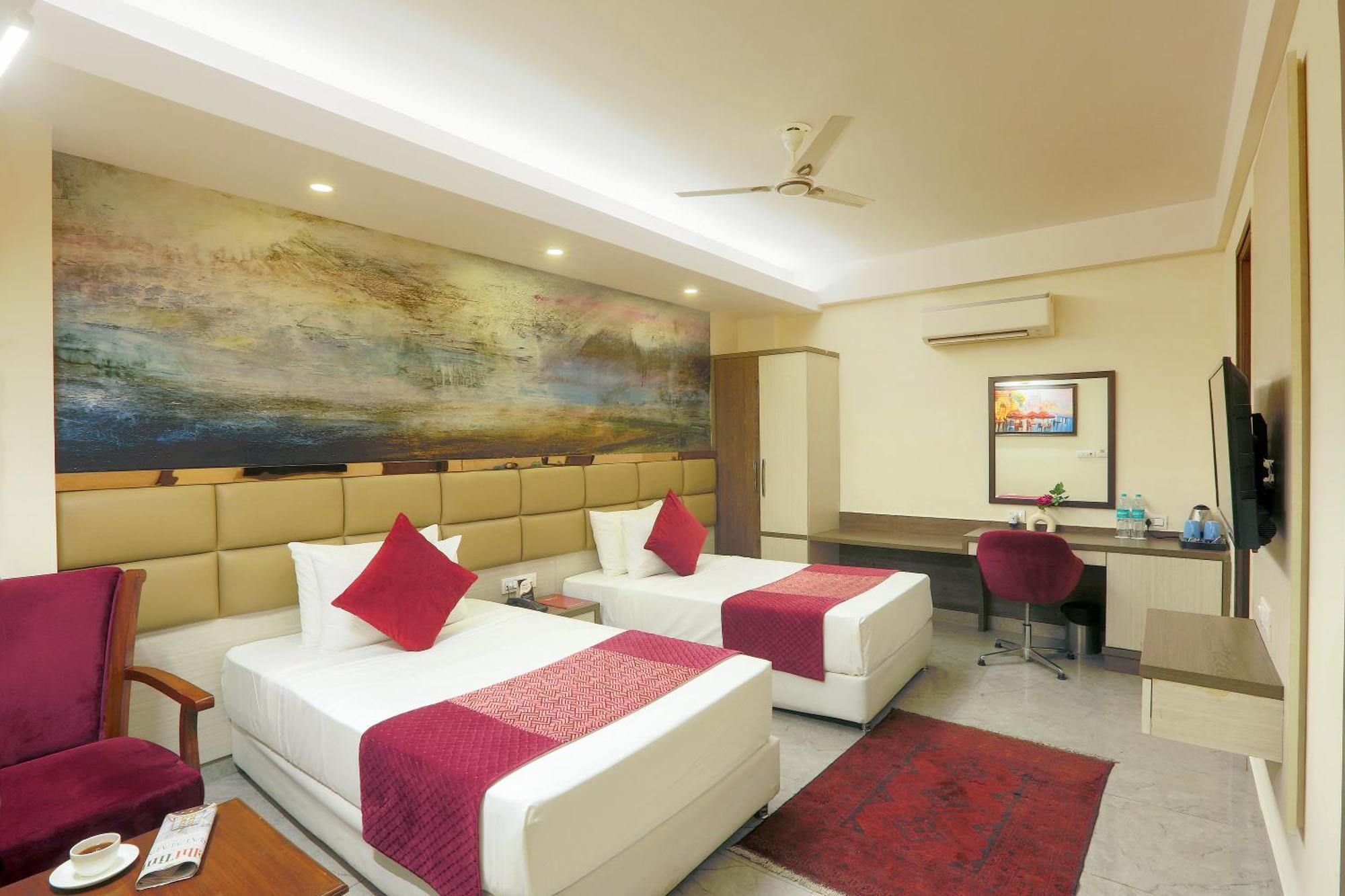 Hotel Oxmo Delhi Airport With Free Airport Transsfer Új-Delhi Kültér fotó