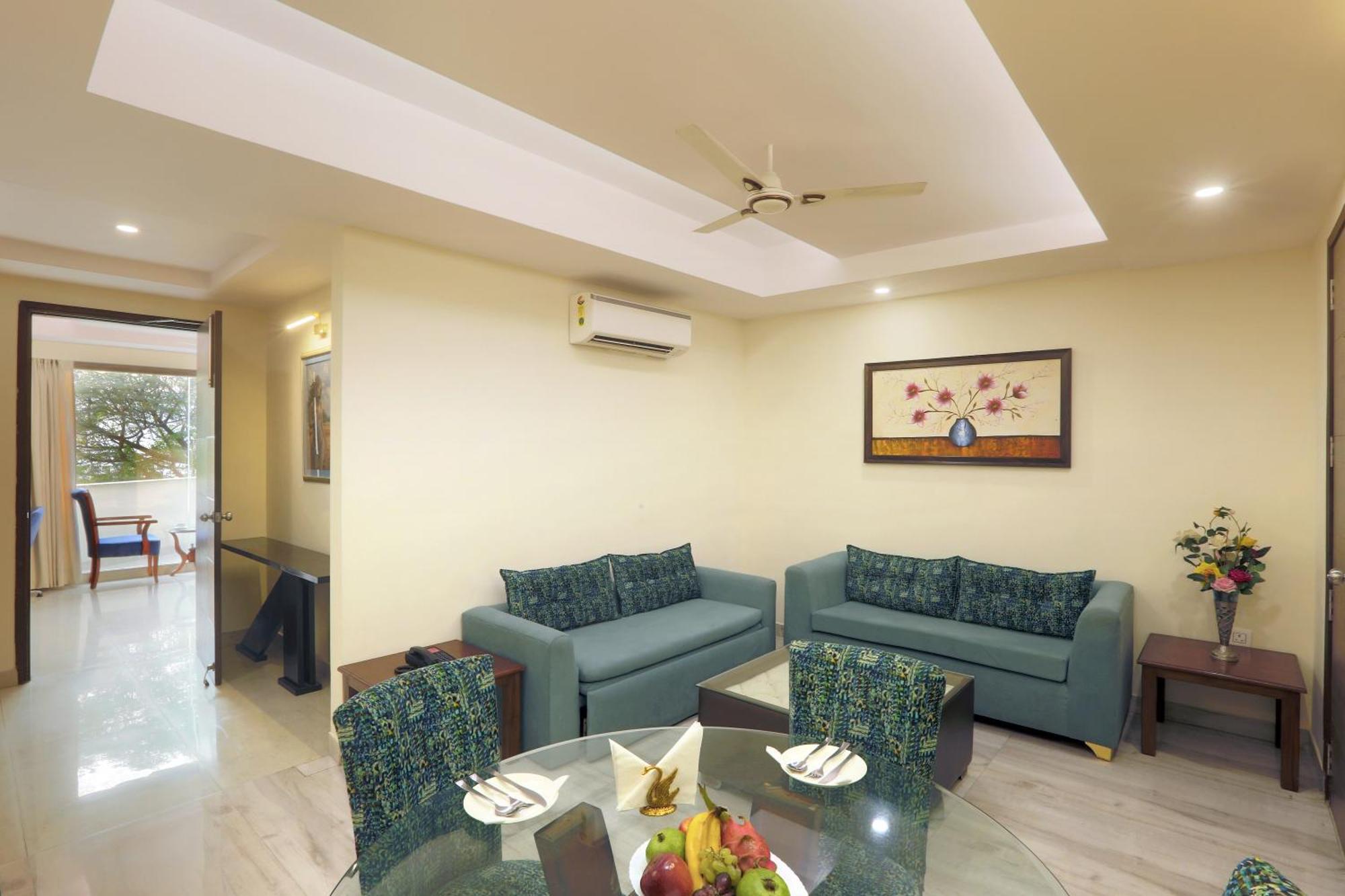 Hotel Oxmo Delhi Airport With Free Airport Transsfer Új-Delhi Kültér fotó
